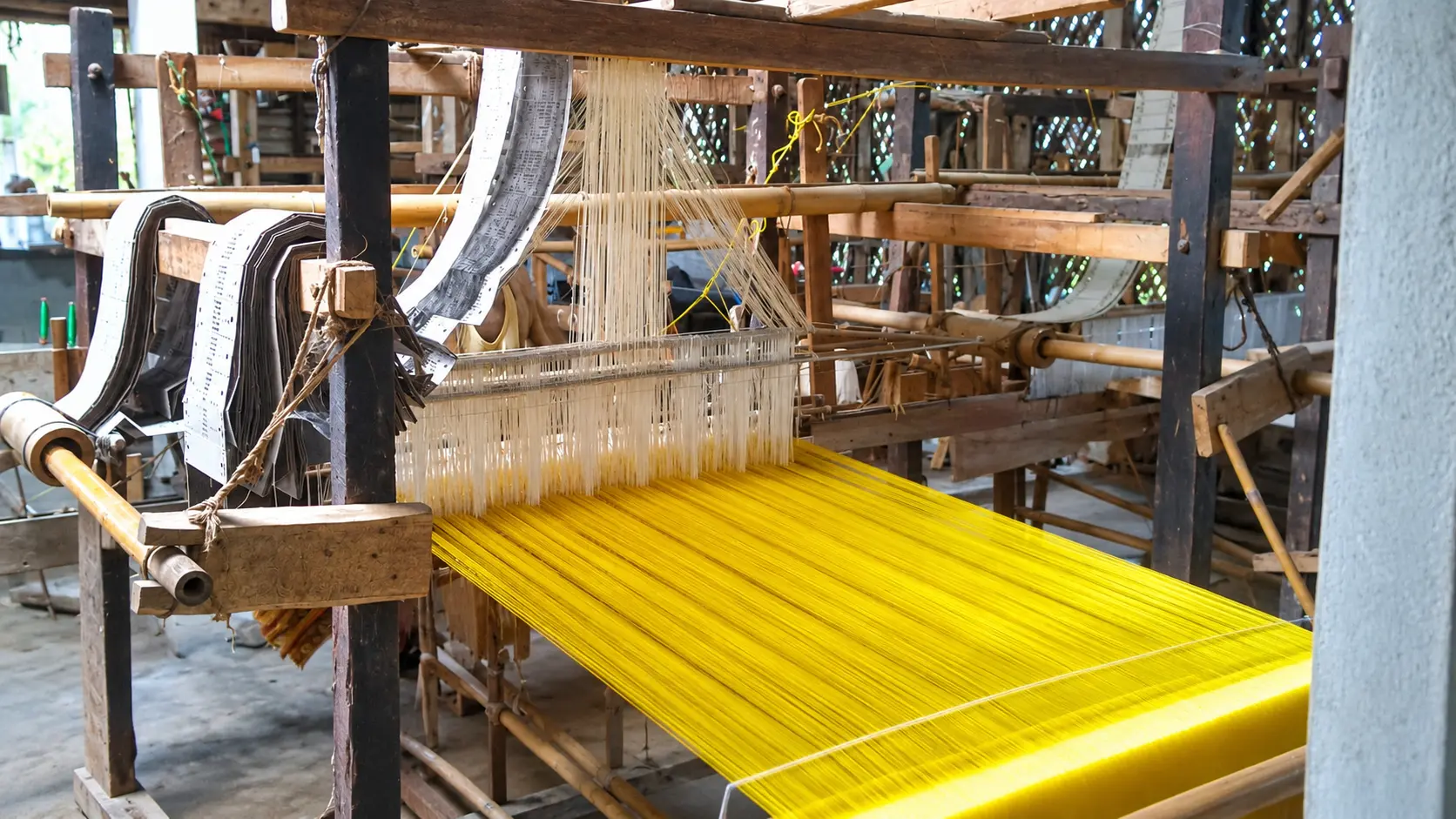 Sualkuchi Weaving Village