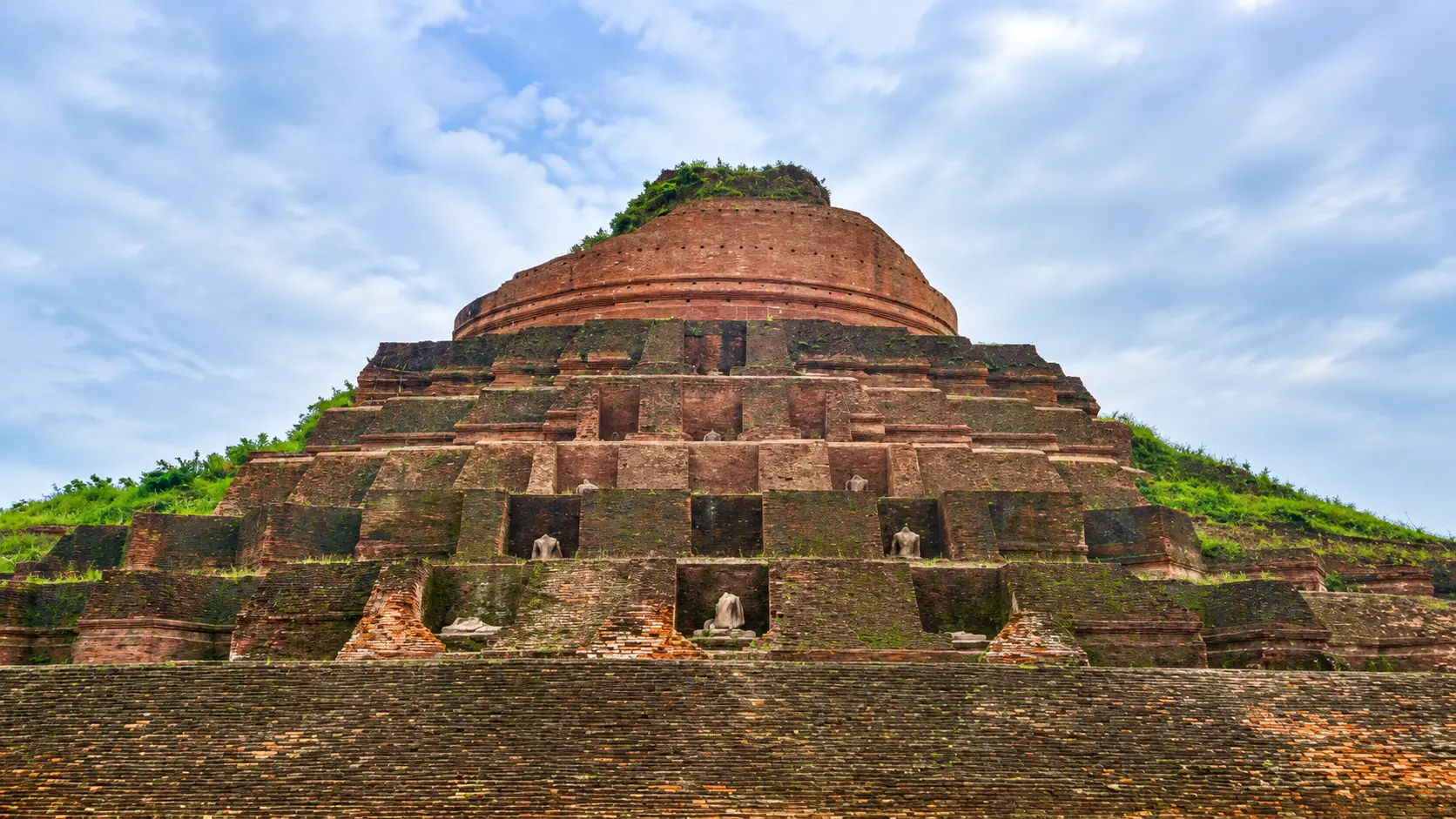 Kesariya Buddha Stupa