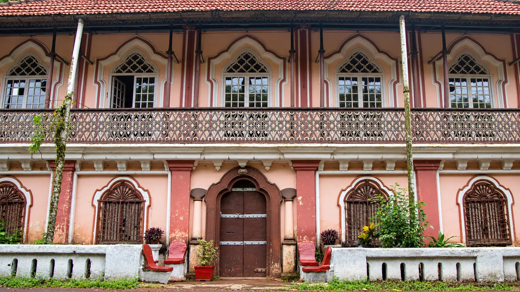 Chandor Heritage Houses (Menezes Bragança Mansion)