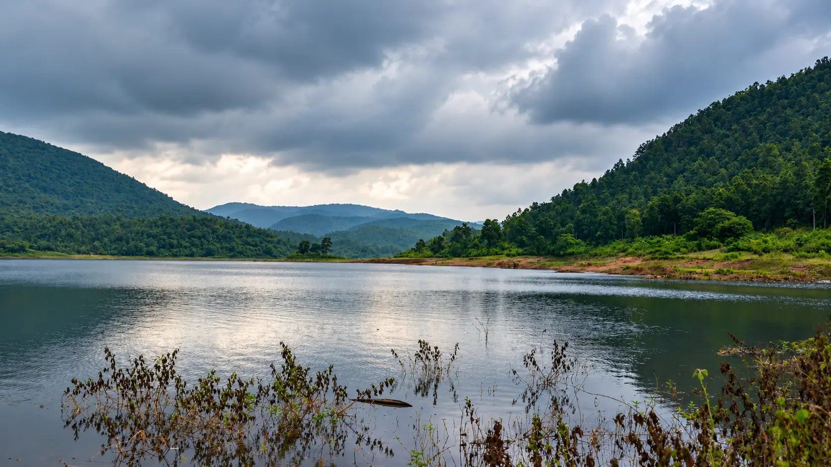 Burudih Lake and Forest Hills