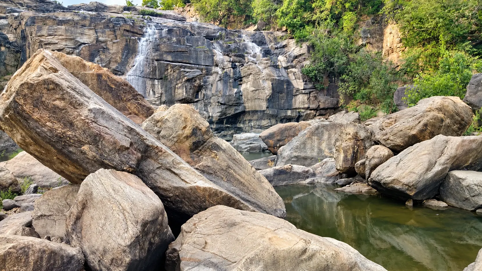 Hundru Falls