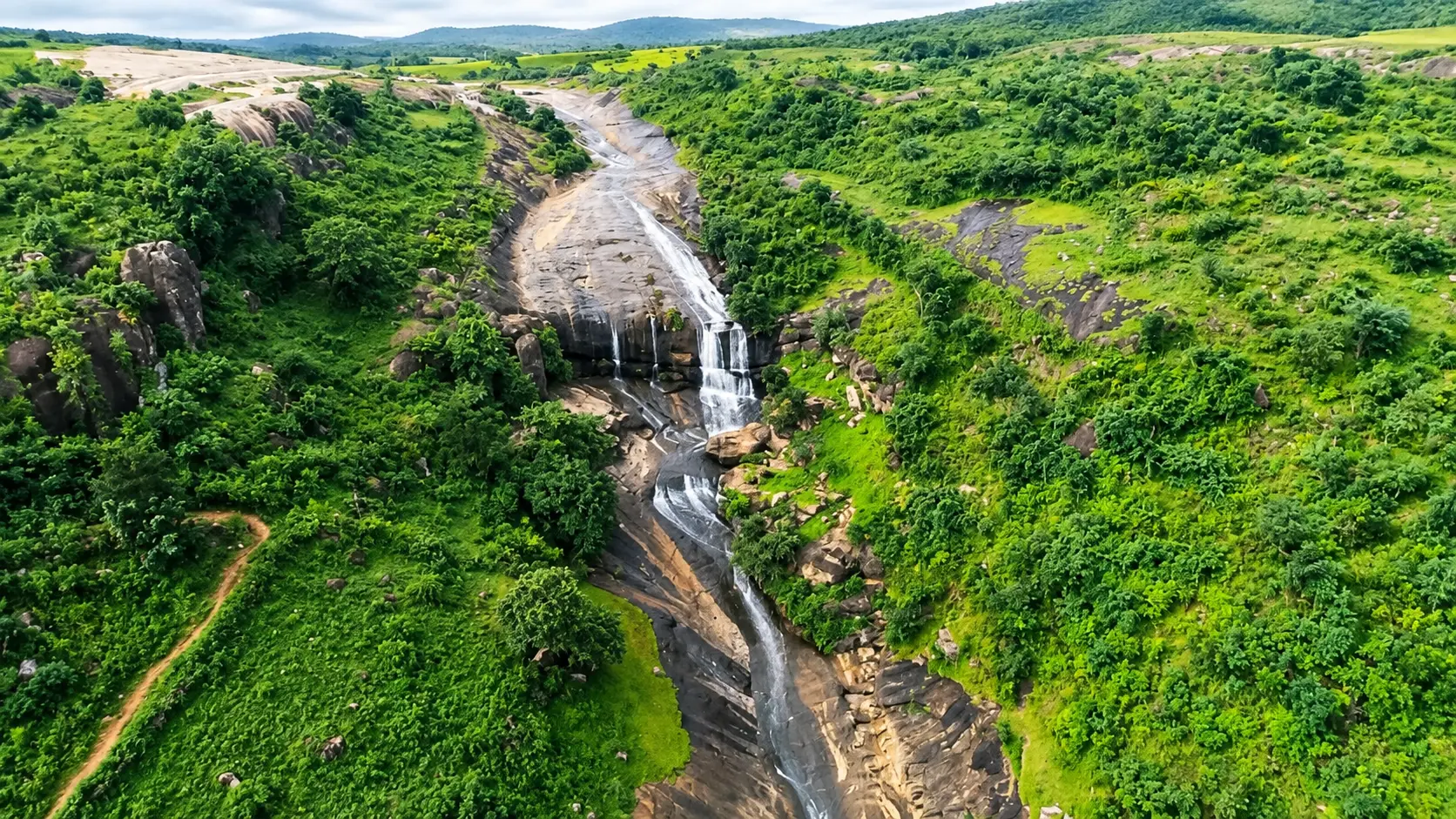 Galigabdar Waterfall