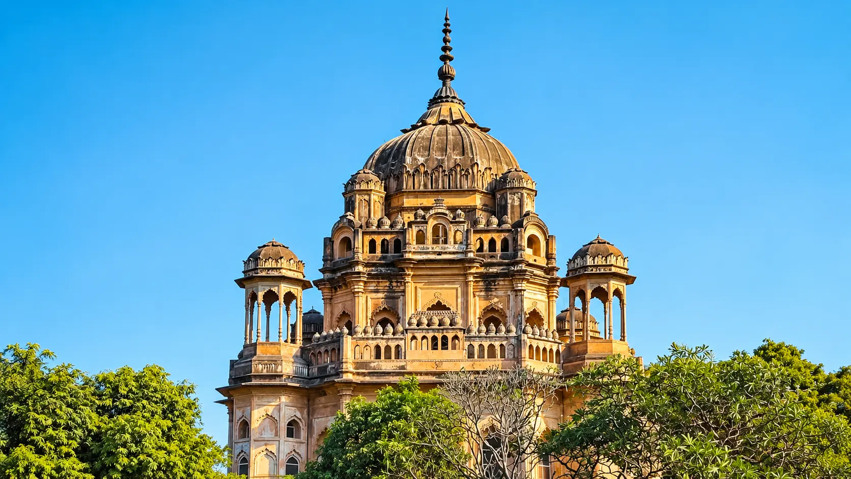 Hazratganj