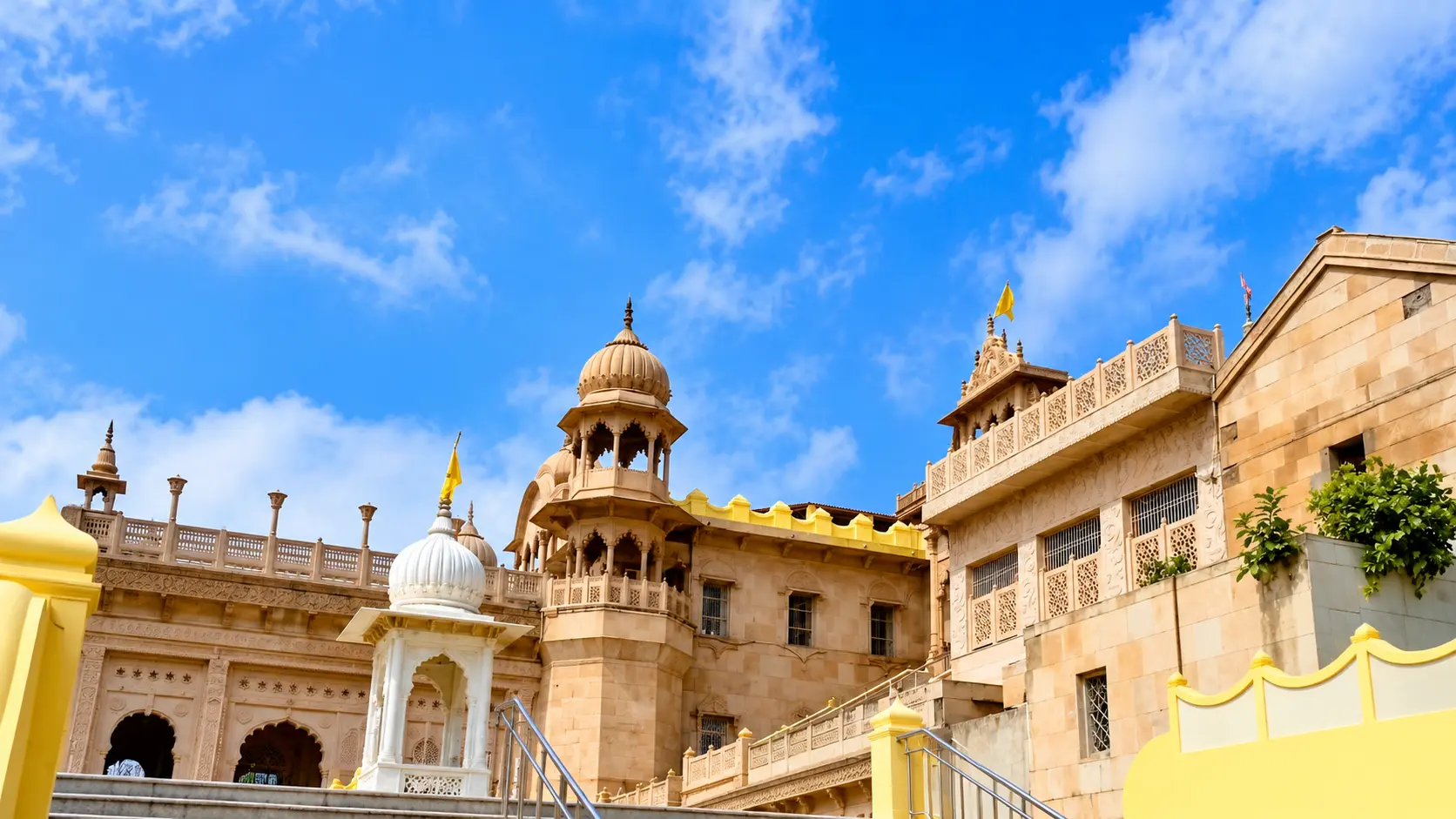 Shri Radha Rani Temple, Barsana (Shriji Mandir)